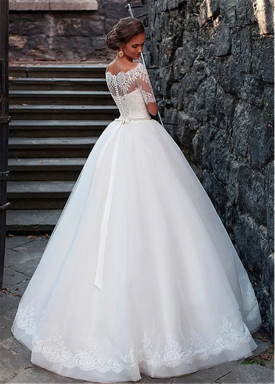 Charming Tulle Off-the-shoulder Neckline Ball Gown Half Sleeves Wedding Dresses Beading Sash Bridal Dress vestido de noiva praia