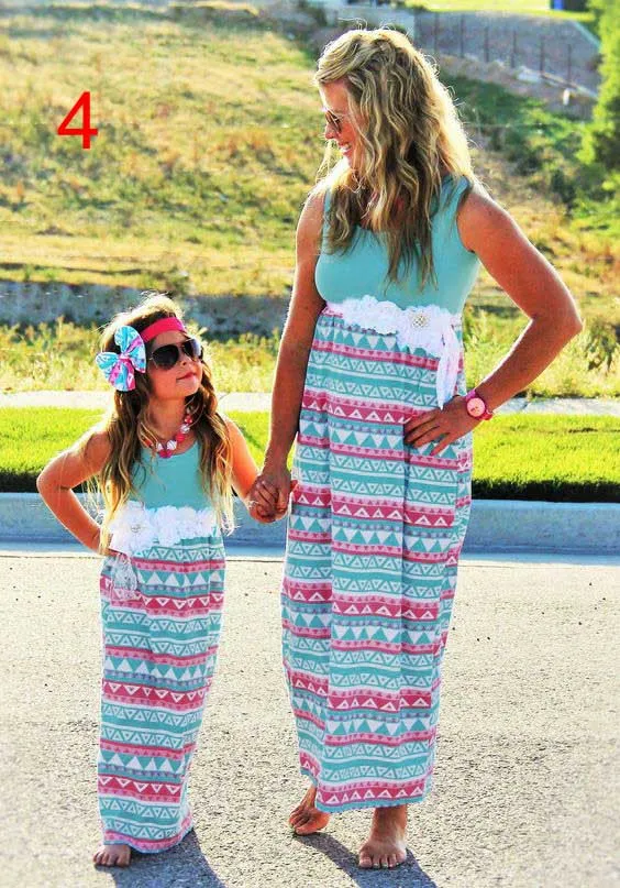 40 styles hot sale family mom daughter dress summer family Matching dress stripped colorful beach dress 