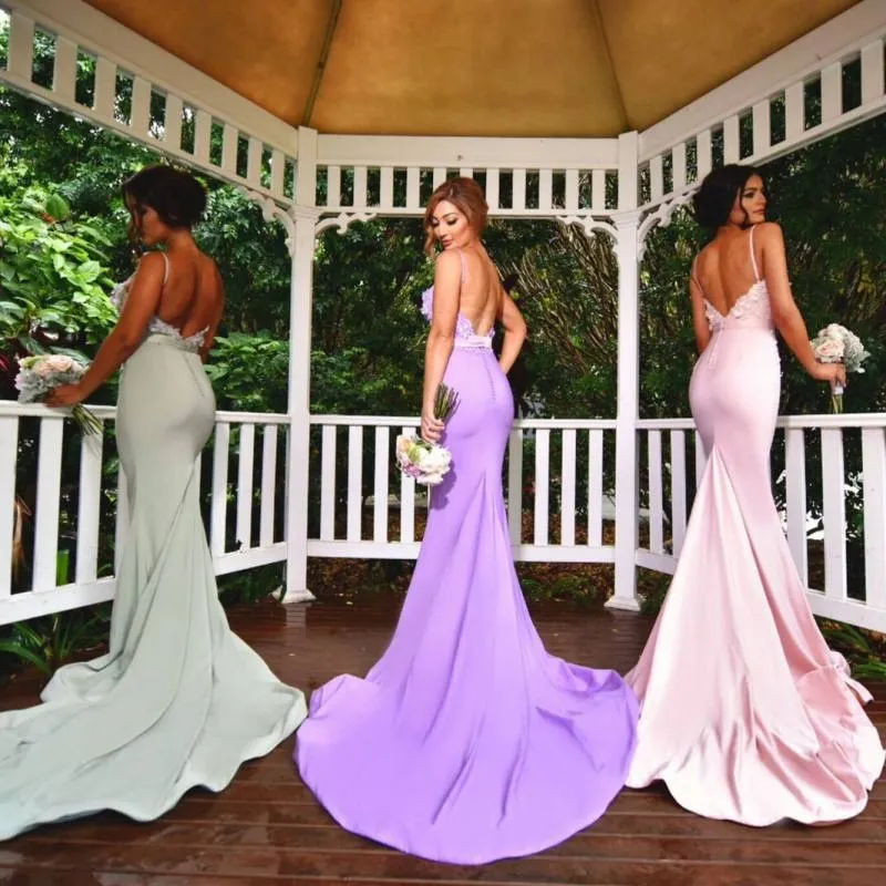 Alluring Backless Bridesmaids Dresses Sweetheart Neck Mermaid Beach Wedding Guest Dress Sweep Train 3D Appliques Maid Of Honor Gowns