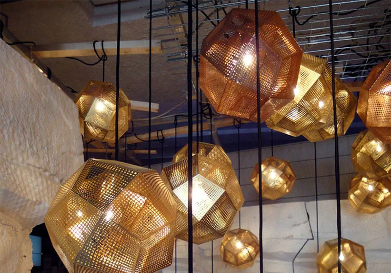 أحدث الفن الكرة المعدنية الخفيفة قلادة الهندسة بار متعدد السطوح الفولاذ المقاوم للصدأ متعدد السطوح شخصية قلادة ضوء مصباح الفن الثريا