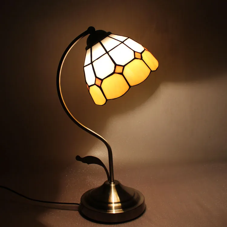 Средиземноморье Macek Tiffany Retro Lamp Bar Cafe KTV Декоративный настольный лампа при постельном лампе2076