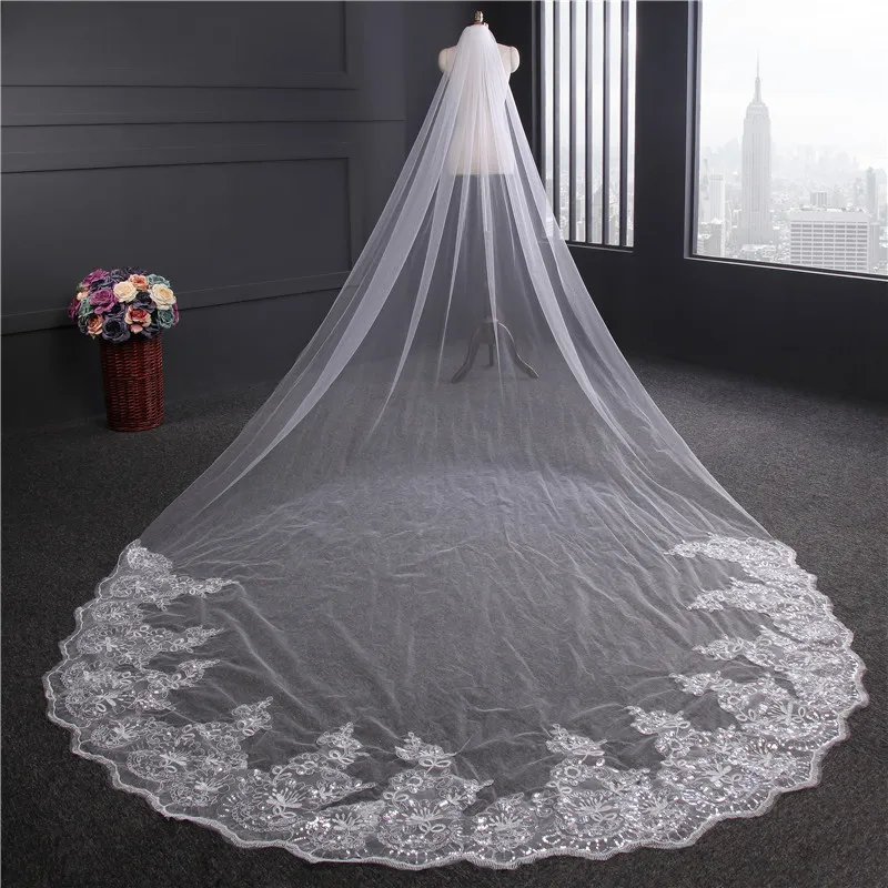 2023 White Ivory Lace Edge Veils Cathedral Length Wedding Bridal Veil with Comb 1 Tier Long Women Illusion Tulle Sequines J0315