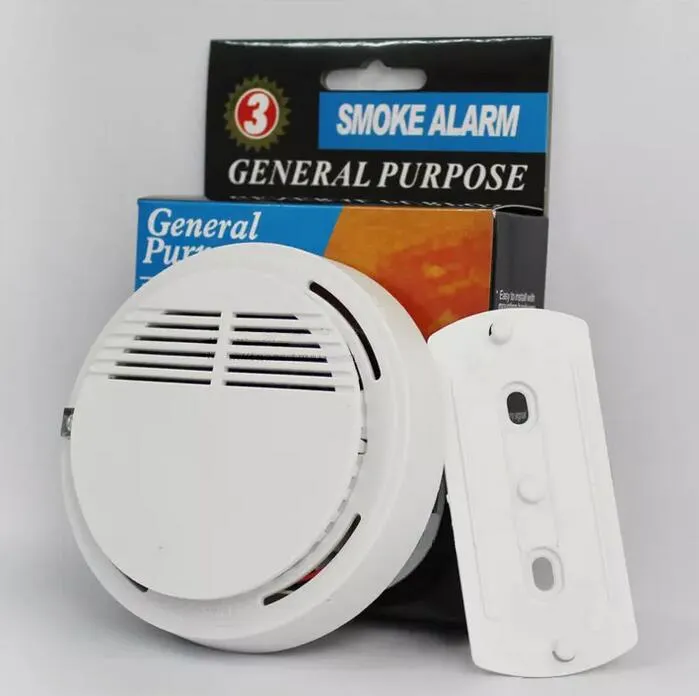 Detector de humo Alarmas Sistema Sensor Alarma contra incendios Detectores inalámbricos separados Seguridad en el hogar Alta sensibilidad LED estable con batería de 9V