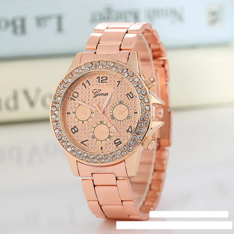 Новейшие роскошные горный хрусталь мужские часы Женева Женщины Diamond Gold Watch с цистальным корпусом 3 цвета сплава