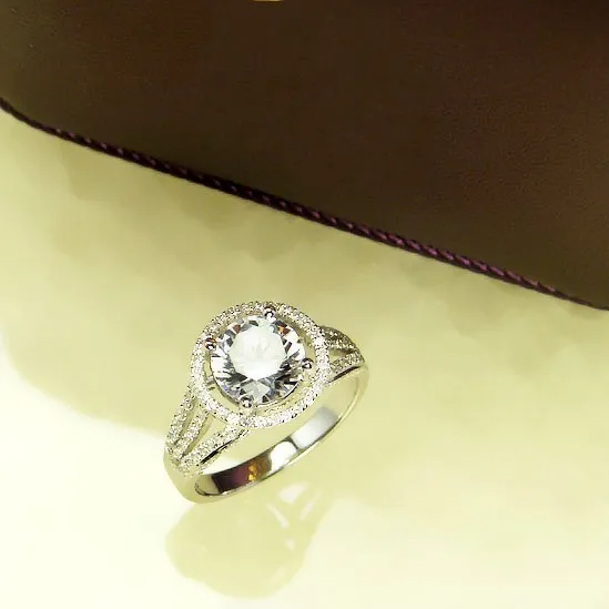 غرامة المجوهرات 2CT بونزر جودة الاصطناعية خاتم الماس الصلبة فضة مطلية بالذهب الأبيض للنساء مجوهرات الزفاف العصرية S925
