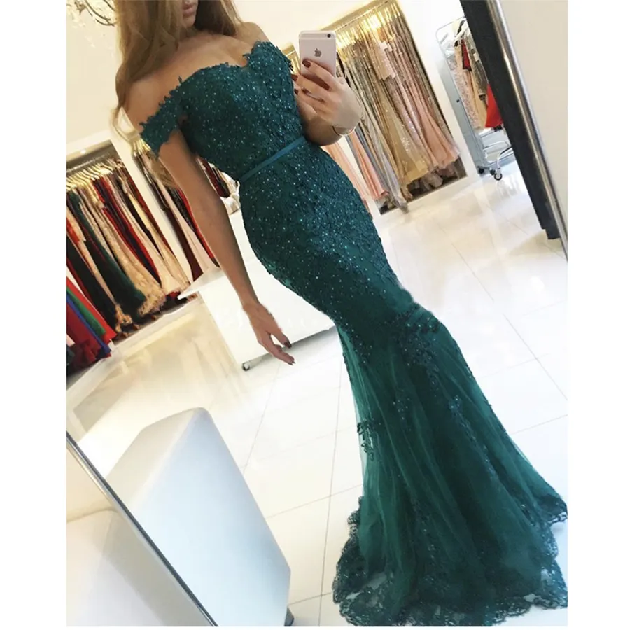 Designer Dark Green Evening Gowns Slim Off the Shoulder Appliqued Beaded Lace Mermaid Prom Dresses with Sweep Train