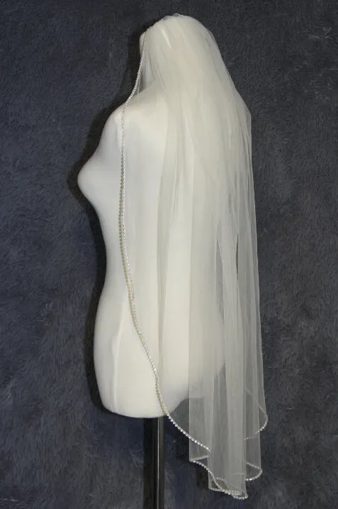 Hot sell 1T White Ivory Wedding Veil Fingertip Length Ribbon Edge Rhinestones Bridal Veil With comb 049