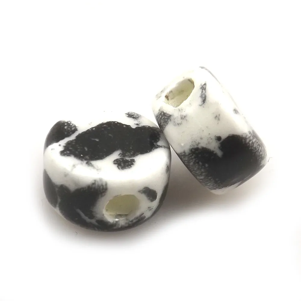 Arbeiten Sie 12x7mm schwarze weiße Knopf-Form-keramische lose Korne für Schmucksachen DIY / um Freies Verschiffen