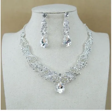 2017 vendre nouveau style collier en alliage de diamant blanc boucle d'oreille deux pièces mode bijoux de mariée accessoires de mariage shuoshuo6588274b