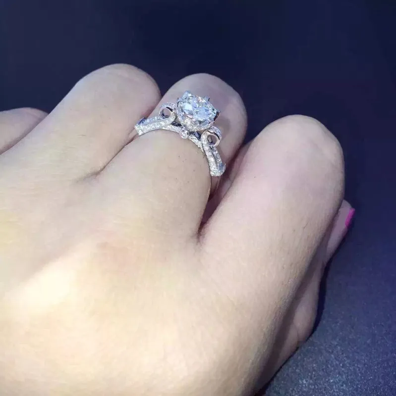 Corona de lujo con incrustaciones de diamantes CZ, anillo lleno de oro blanco de 14KT, anillo de compromiso, banda de boda, anillo de promesa de dedo para mujer 191l