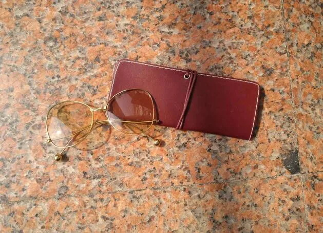Leve portátil pu sacos de óculos de sol bolsa moda óculos casos macios para mulheres homens 8 18 25 pçs / lote 312l