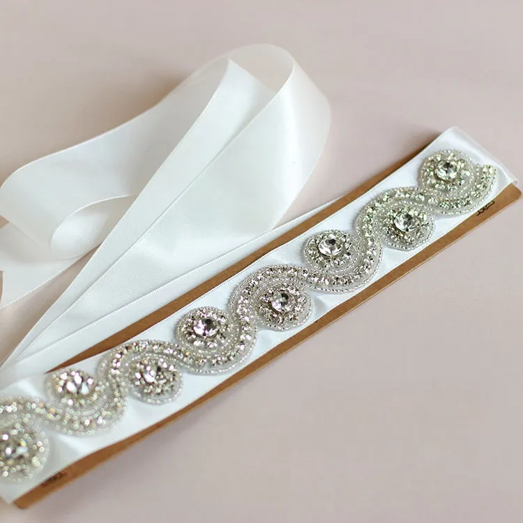 Bling Bling Crystals Bridal Belts 2017 Luxury Rhinestones Wedding Sashes Satin Ribbon Organza Beautiful Bridal Headpieces Handband