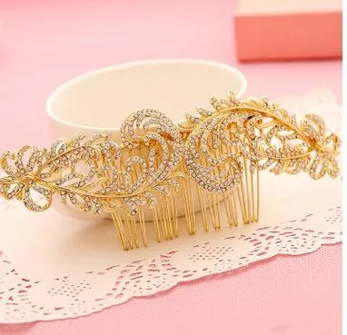 Accessoires de cheveux de mariage fait à la main en or Crystaux haut de gamme Poix de mariée