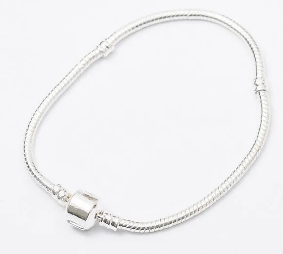 10 pz / lotto braccialetti rigidi placcati argento catena del serpente con chiusura a botte braccialetto di perline europee fai da te C16360a