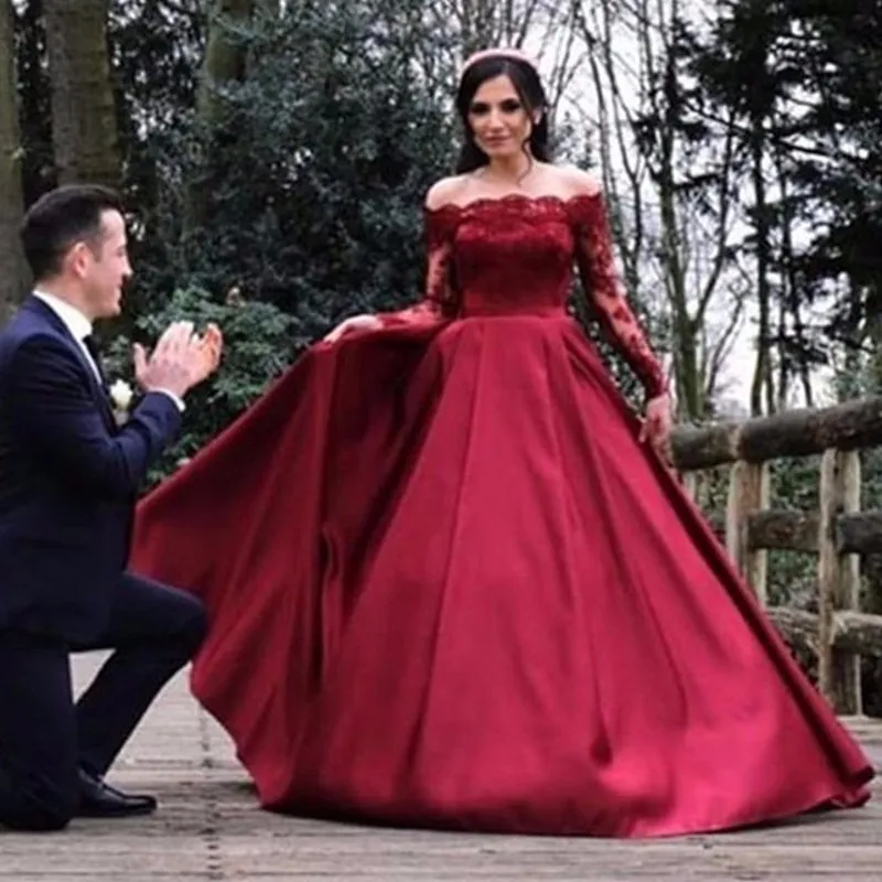 Sexy Red Long Sleeve Burgundy Prom Dresses Lace Off the Shoulder Evening Dress Party Women Formal Gowns