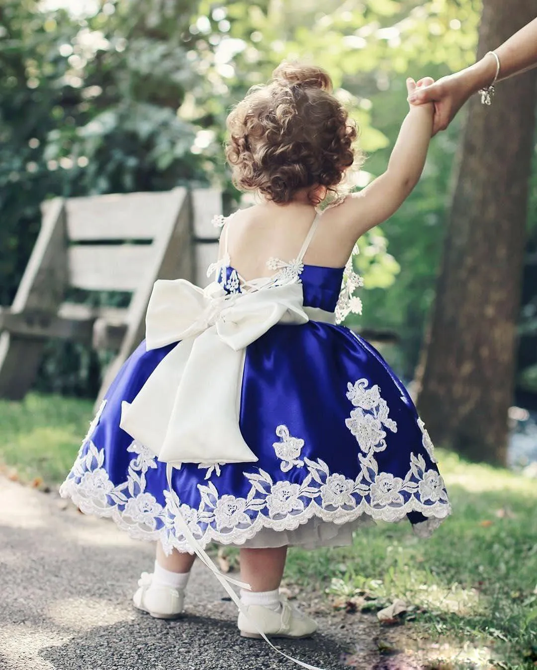 Lovely Blue Toddlers First Communion Dresses Cute Appliques Lace Up Backless Bow Flower Girls Dresses For Weddings Cheap Girls Pageant Dress