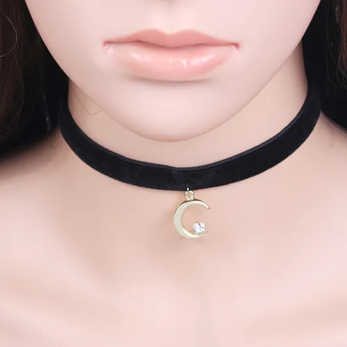 Nieuwe schattige ster Moon hanger Zwart Velvet Rope Charms Choker Kraagketting Vrouwelijk Collier Bijoux Girls Gift EFN018V209N