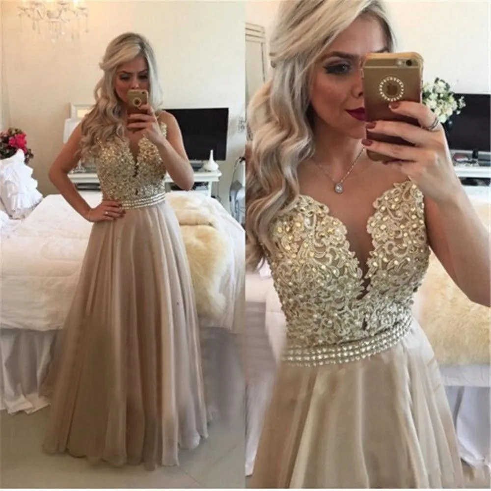 Champange A Line Mother of the Bride Gowns Long Sheer Jewel Neck Mother Dresses with Lace Decals Crystal Prom Gowns Hot Sale