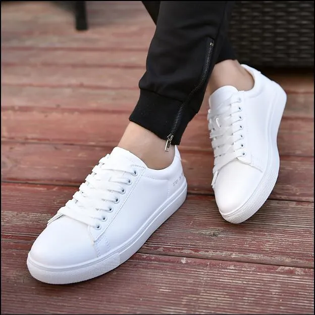 2020 spring newest White shoes men's boys white board white shoes Korean casual shoes trend spring student wild tide