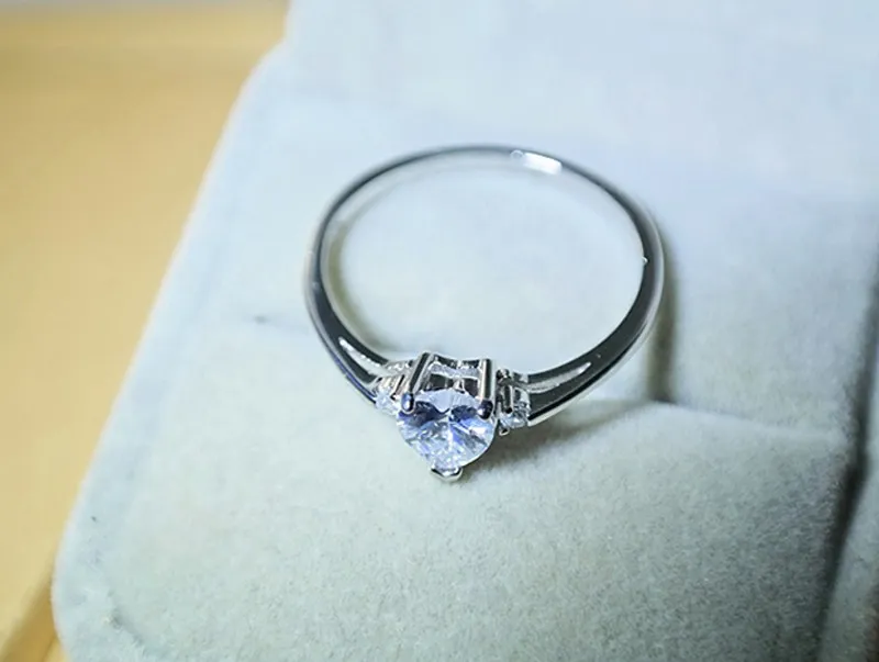 Promozione intera reale 925 ary silver heart anello nuziale raffinato gioielli intarsio cuore cz diamant anelli di fidanzamento donne rx008279k