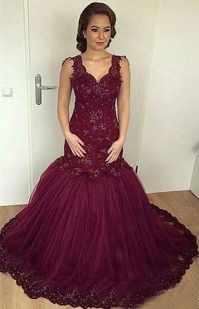 Burgund Evening Dresses Mermaid Style Deep V-Neck Sleeveless Prom Gowns back Zipper Sweep Train Tiered Ruffle Formal Party Gowns Custom Made