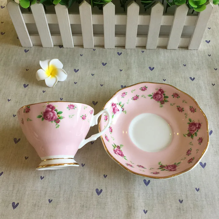 Europese Koffiekopjes Mokken Keramische Afternoon Tea Kop en Schotel Lepel Set Geavanceerde Porseleinen Mok voor Gifts291W