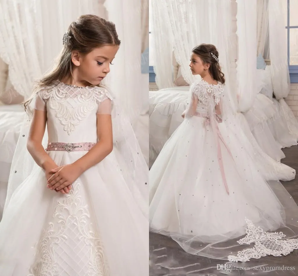 White Princess Tulle Cape Wedding Flower Girl Dresses With Beaded Ribbon Sash Floor Length Short Sleeve Girls Pageant Gowns Party Dresses
