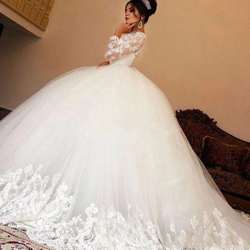 2018 White Vintage Wedding Dresses High Neck Long Sleeves A-Line Wedding Gowns With Lace Applique Tiered Ruffle Custom Made Wedding Dresses