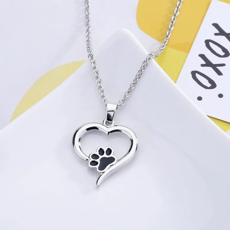 Collar de corazón lindo Animal perro amor corazón hueco pata de mascota concisa huella collares para mujeres niñas joyería