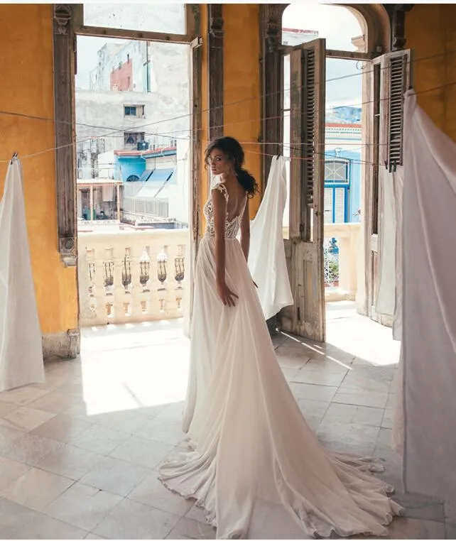 2018 Julie Vino Boho Wedding Dresses Sheer Jewel Neck Side Split Floor Length Backless Lace Chiffon Applique Bohemian Bridal Dress Plus Size