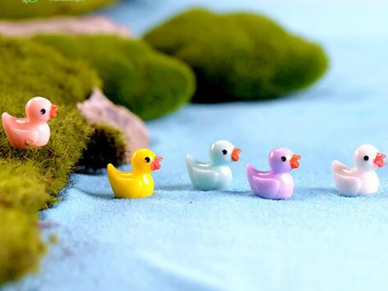Cute Ducks Miniatures Pvc Figurki Figurki Zwierzęta Mikro krajobraz mini figurka lalka wróżka dekoracje ogrodowe206b
