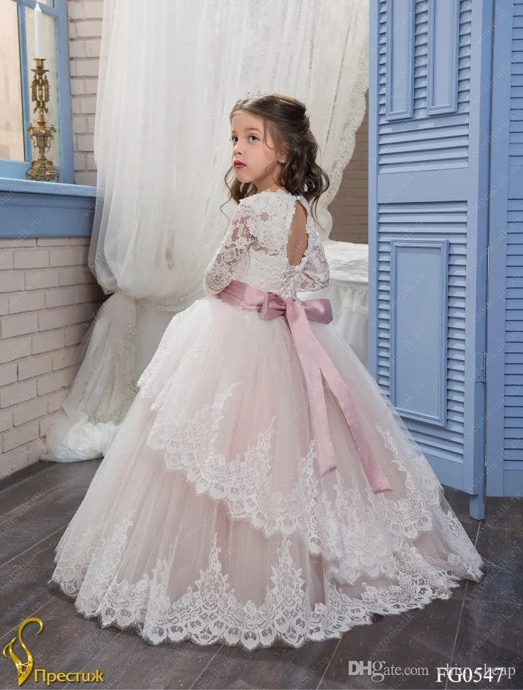 Luxurious Arabic Flower Girl Dresses Long Sleeves Lace Ball Gown Child Wedding Dresses Vintage Little Girl Pageant Dresses