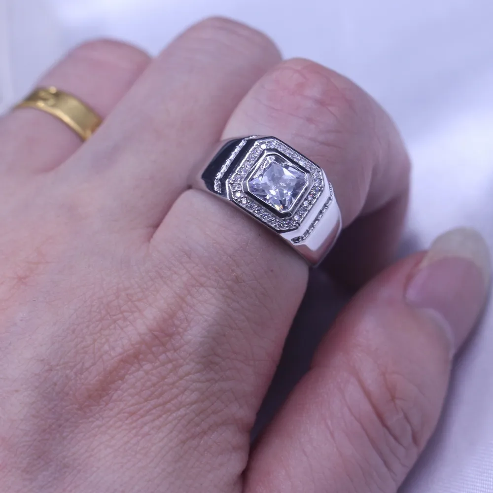 ヴェカロンファッションジュエリージュエリーウェディングバンドリング男性2CT Diamonique CZ 925 Sterling Silver Male Engagement Finger Ring父Gift2851