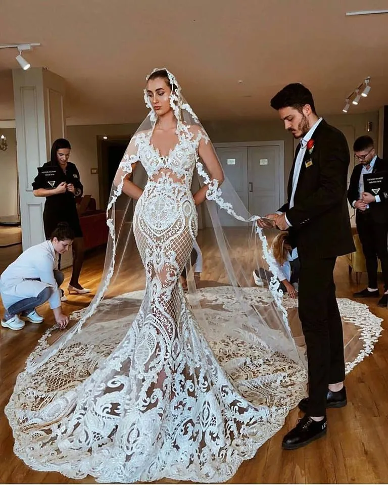 Lindo sereia vestidos de casamento sem mangas com decote em v rendas vestidos de noiva botão coberto de volta plus size árabe saudita dubai vestido de n2605