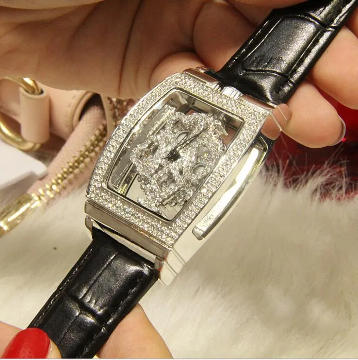 Nouvelles dames authentiques Watch Diamondencusted Leather Belt Quartz Personnalité imperméable Fashion Tide Watch 251S