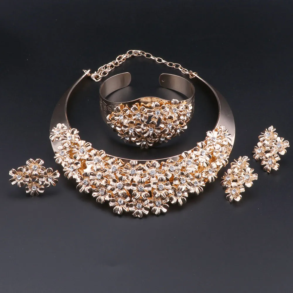 Bijoux de perles africaines Ensemble de boucles d'oreilles de collier de fleurs de mariage en cristal réglée pour les femmes de bijoux de mariée de luxe Dubaï