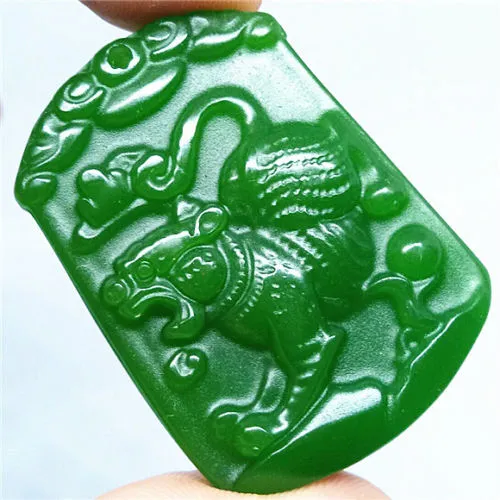 Naturalny zielony Jade Wisiant