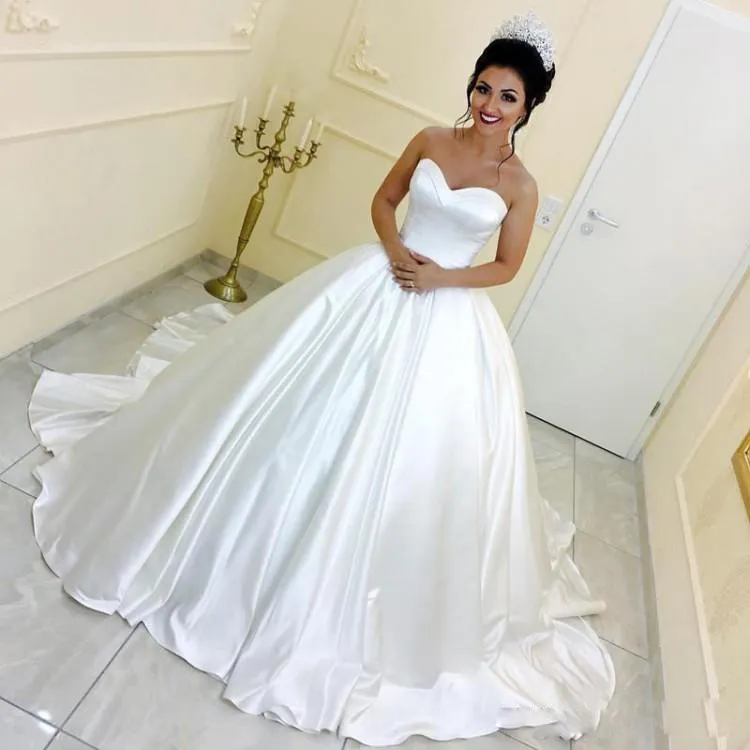 Satin A Elegant Line Dresses Sweetheart Strapless Backless Simple Beach Country Wedding Dress Custom Made Robe De Marie