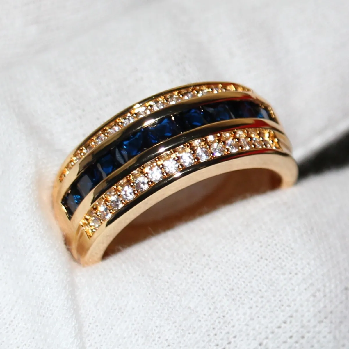 2018 New Arrival Fashion Jewelry Handmade 10KT Yellow Gold Filled Princess Cut Blue Sapphire Party CZ Diamond Men Wedding Band Finger Ring