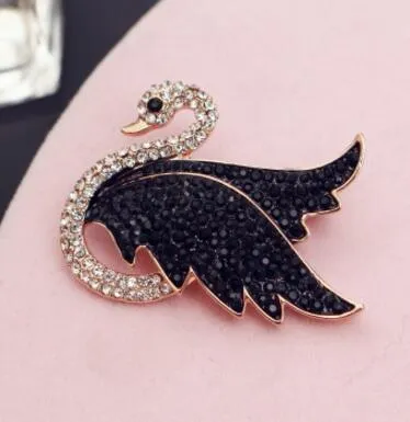 New fashion creative ladies swan zircon brooch personality ladies high quality diamond brooch luxury jewelry181T