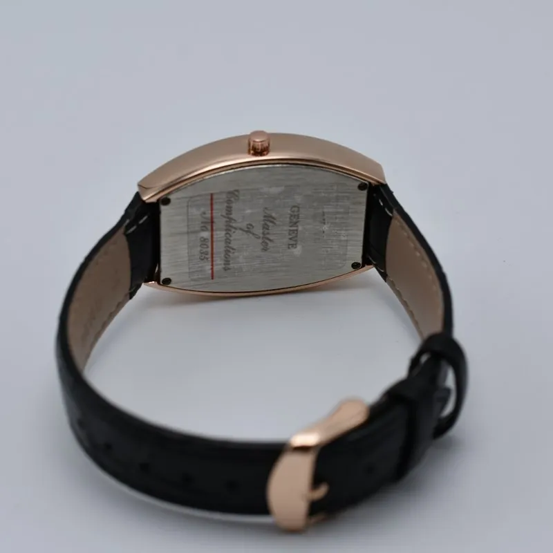 Sur quartz cuir mode femmes diamant montres décontracté numérique femmes robe montre de créateur dames entières cadeaux montre-bracelet234k