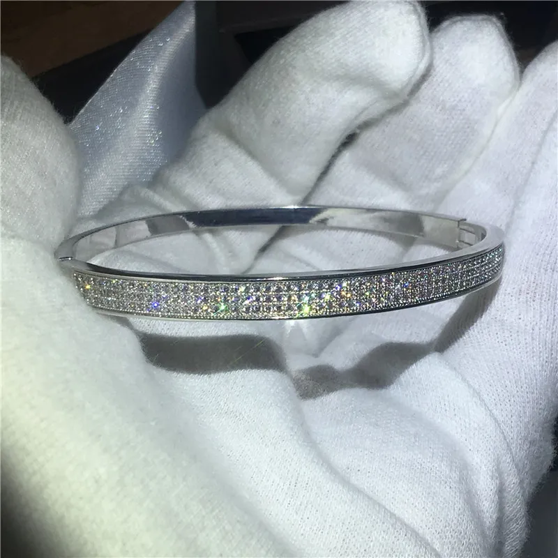Trendy Pave Lab Lab Diamond Bangle 925 STERLING SILP Party Engagement Bangles Bracelets pour femmes Chéchants de mariage de charme de mariée 304h