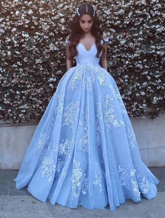 2018 Arabic Prom Dresses Sky Blue Off Shoulder Cap Sleeves White Lace Applique Flowers Backless Long Evening Dress Wear qParty Pageant Gowns