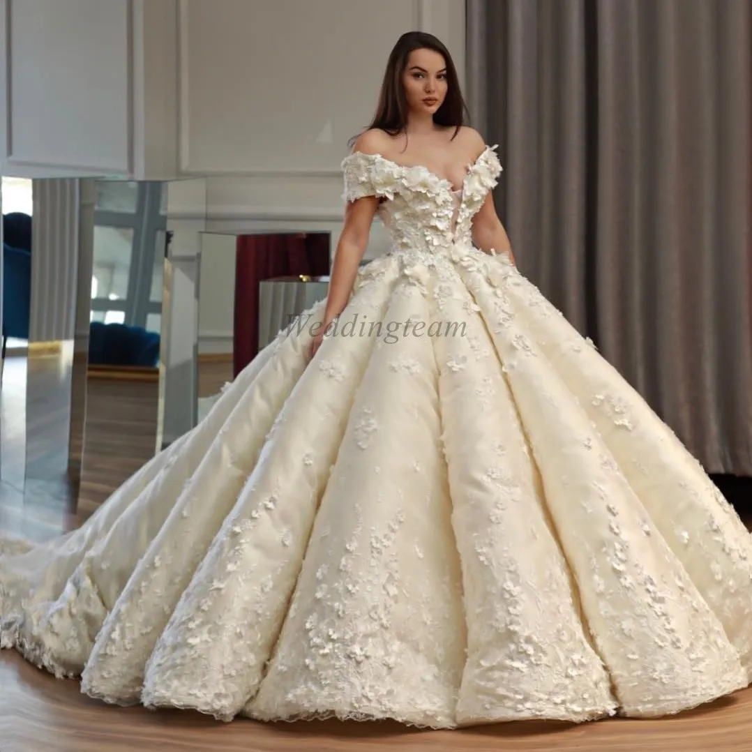 Gorgeous 3D Appliqued Lace Ball Gown Wedding Dresses Off The Shoulder Plunging Neck Bridal Gowns Beaded Plus Size Satin Vestido De Novia