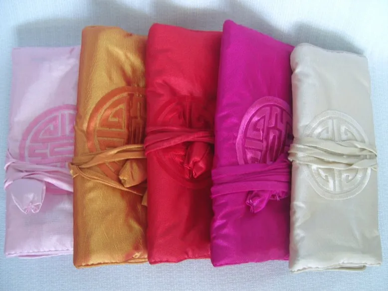 Bordado chino Happy Silk Travel Jewelry Roll Bag Maquillaje Bolsa de almacenamiento con cordón grande de las mujeres Cosmetic Bag 3 cremallera bolsa