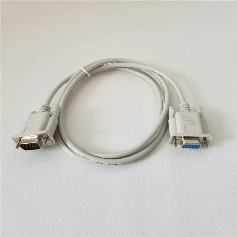 DB9 RS232 9Pin COM câble d'extension de données mâle à femelle fil de montage sur panneau avec vis blanc 1.5M