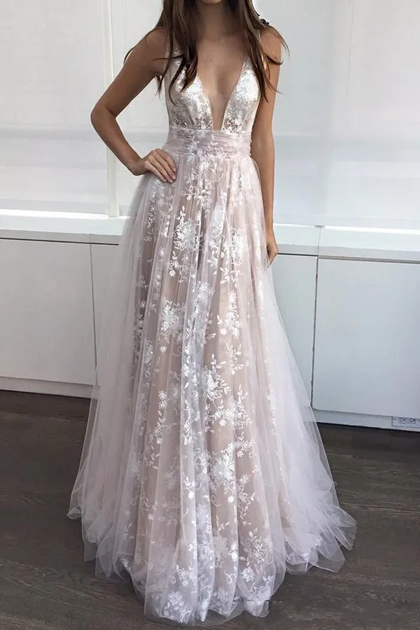 2018 New A Line Prom Dresses Deep V Neck Sexy Lace Applique Backless Tulle Sleeveless Ruched Floor Length Celebrity Party Evening Gowns Wear