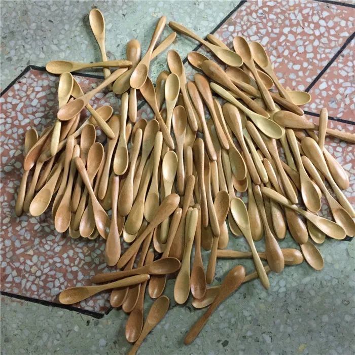 100 sztuk Mała łyżka bambusa 13 5 cm naturalne łyżki trwałe na kawiarnię herbatę kawiarni miód cukier sól musztarda lody ręcznie robione UT308V