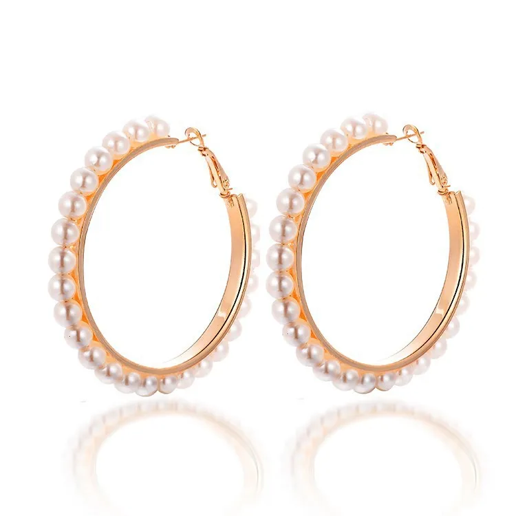 Vente chaude nouvelle belle mode joli cercle de perles boucles d'oreilles perles boucles d'oreilles pour les femmes bijoux de mode livraison gratuite HJ173