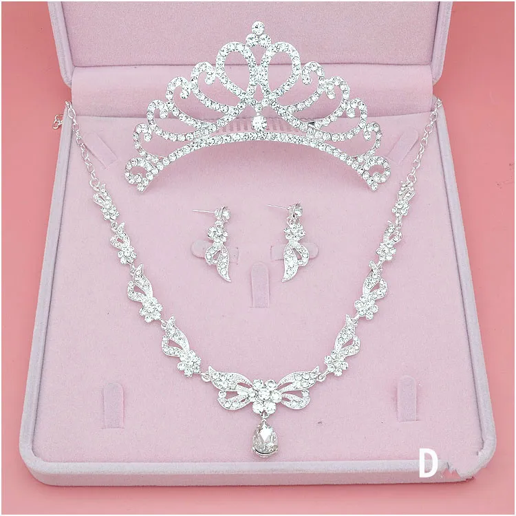 Fashion Luxury Bridal Jewelry Rhinestone Pearl Necklace Crown Earrings Wedding Dresses Cheap Wedding Accessories Three Pieces Fast Shipping